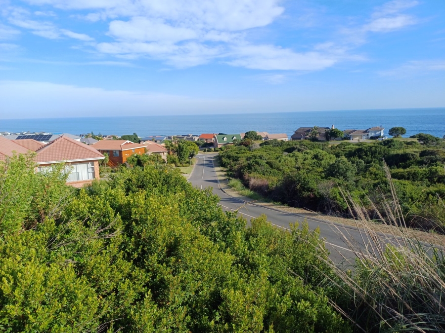  Bedroom Property for Sale in Outeniqua Strand Western Cape